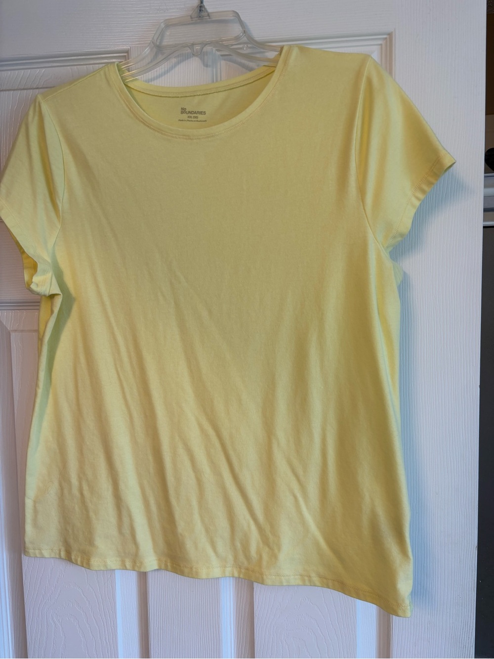 New w/out tags Plain Crewneck Short Sleeve Tee - Yellow. Sz XXL.